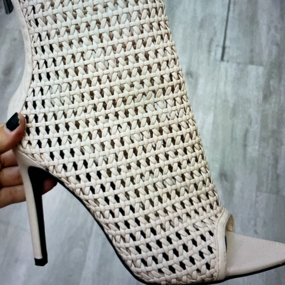 Beige Woven Heel - Only Size 7 Available - Picture 2 of 8
